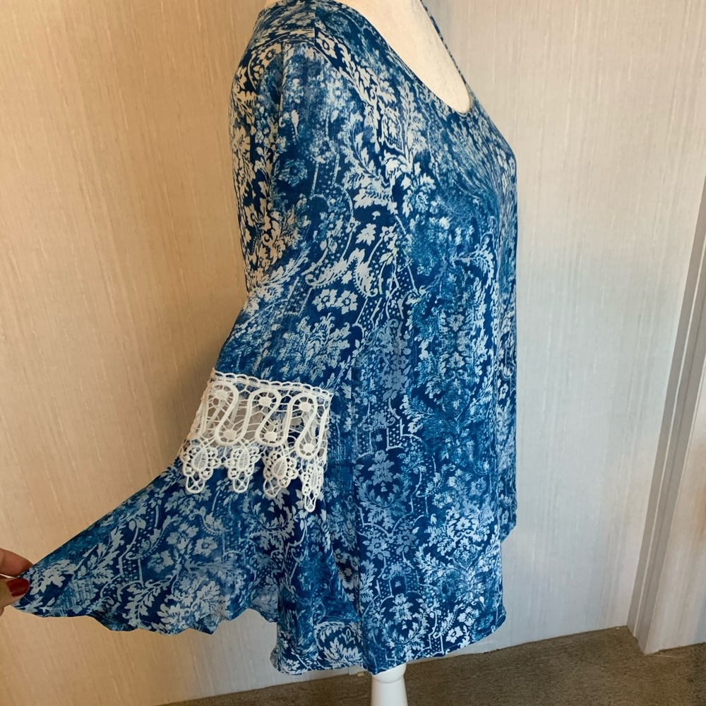 ZAC & RACHAEL bell sleeve lace top size M - Picture 13 of 15